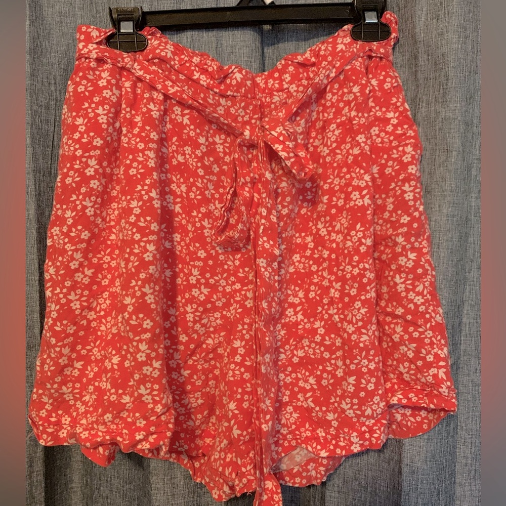 Loose Fitting Floral Shorts